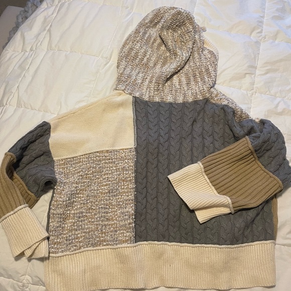 Cooling Down Hoodie in Sage - Picture 3 of 5